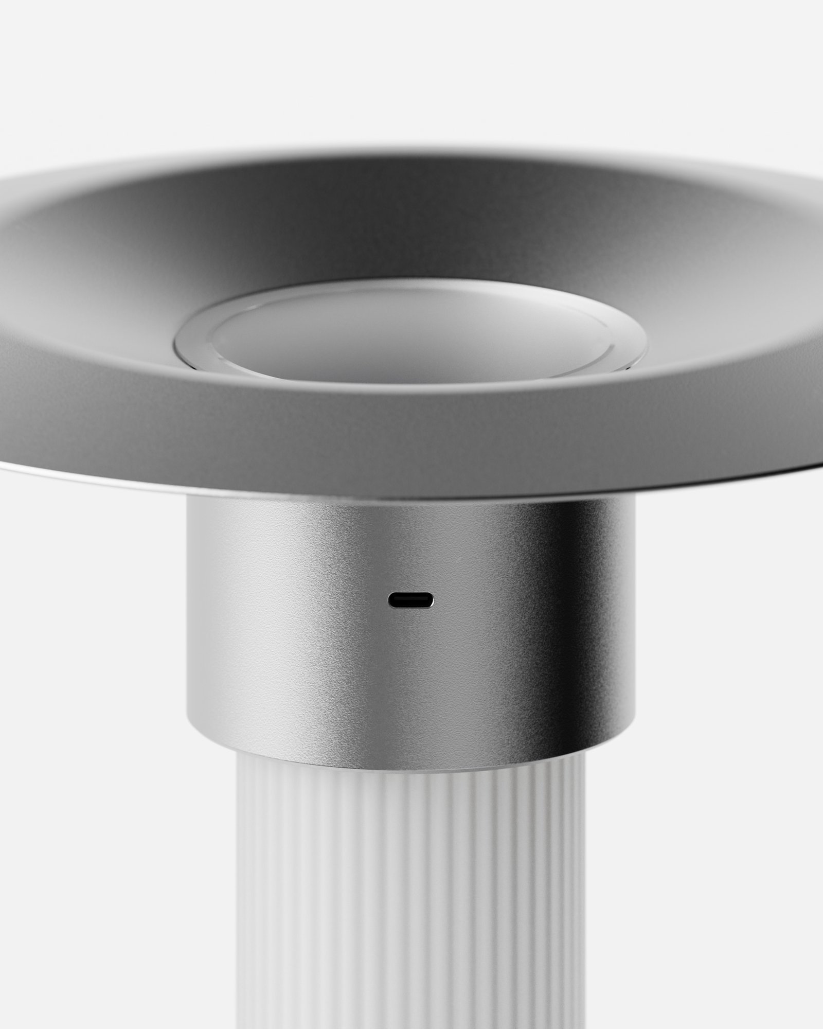 détail sur la prise ubs type C de la lampe rechargeable Edwin.