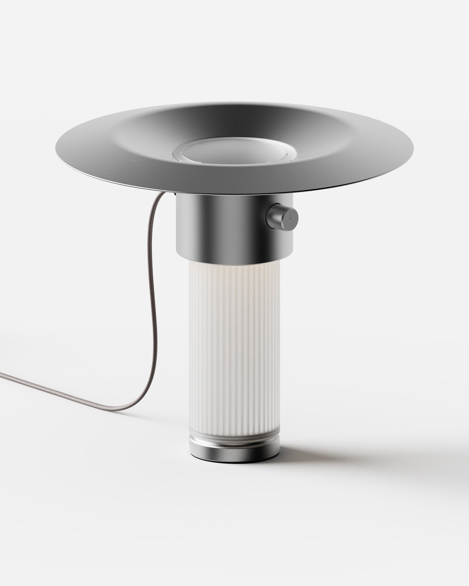 Edwin est une lampe solaire rechargeable conçue par alix videlier design studio à Strasbourg. Vue globale sur fond neutre.
